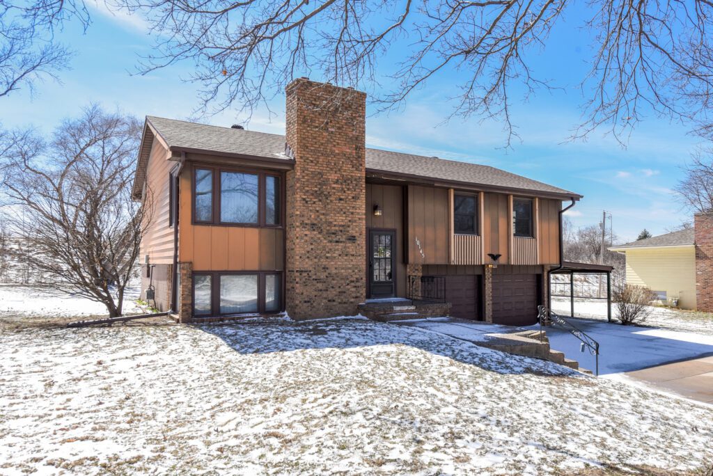 Brick split-level home for sale in Rockbrook, Omaha NE 68124 — 10145 Hansen Ave, $250,000